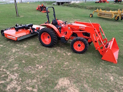 Kubota M5660SUHD Tractor with 10ft Shredder