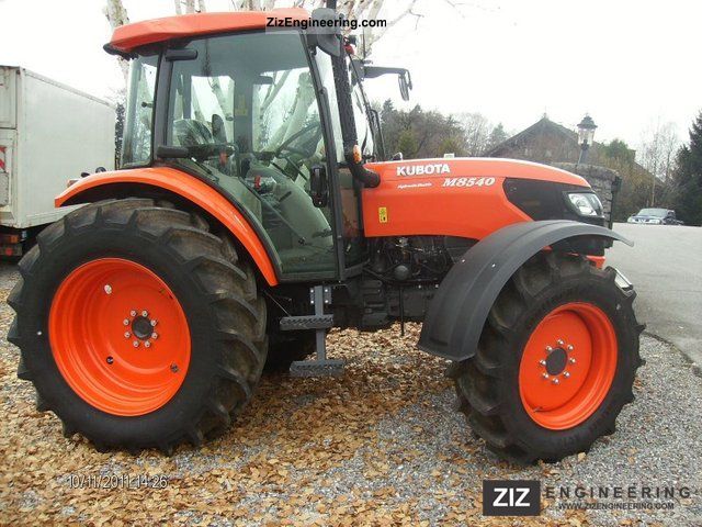 Kubota M8540 DTHQ cabin 2011 Agricultural Tractor Photo and Specs