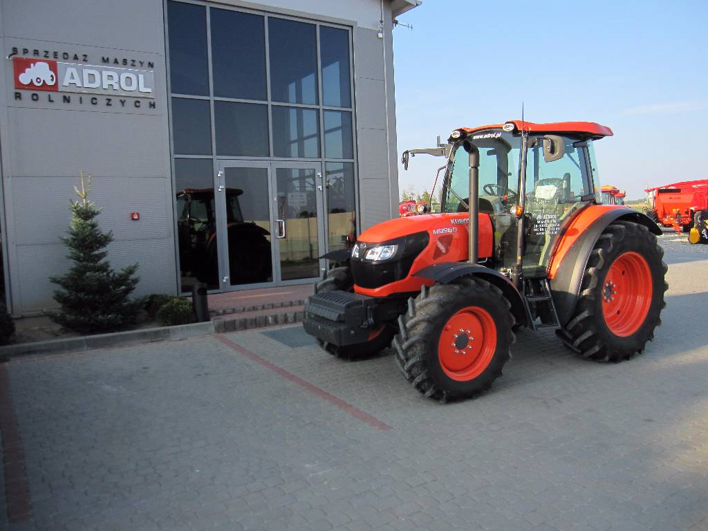 Kubota M9960, 2014, Tractors
