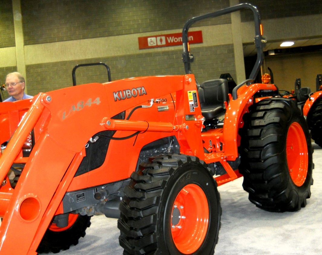 Kubota MX4700 - Tractor & Construction Plant Wiki - The classic ...