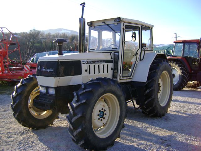 ... traktoren standard traktoren lamborghini it lamborghini r 1106 allrad