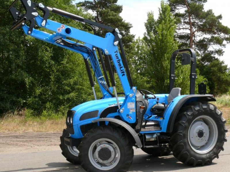 Landini Technofarm 60 DT A mit Frontlader Traktor - technikboerse.com
