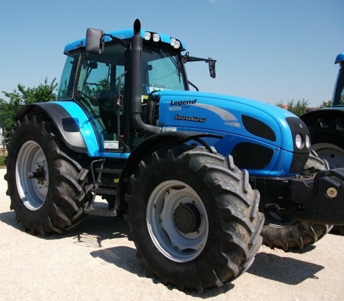 ... első :: Használtgép Landini Legend 165 TDI Techno traktor - eladva