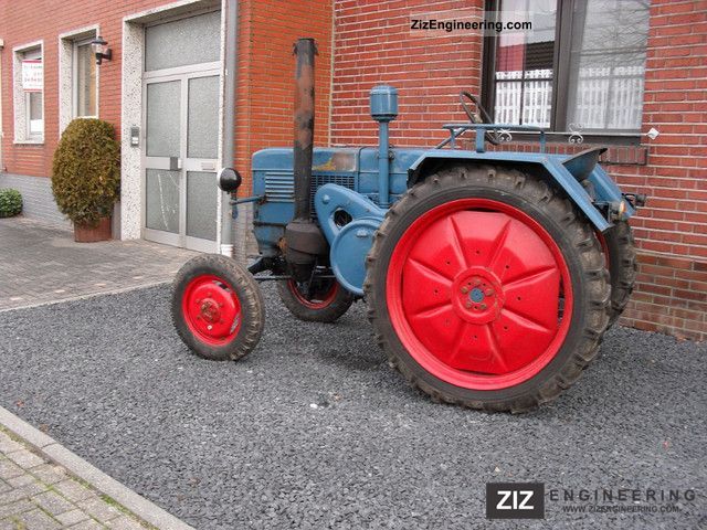 Lanz D5506 Seitenglühkopf 1952 Agricultural Tractor Photo and Specs