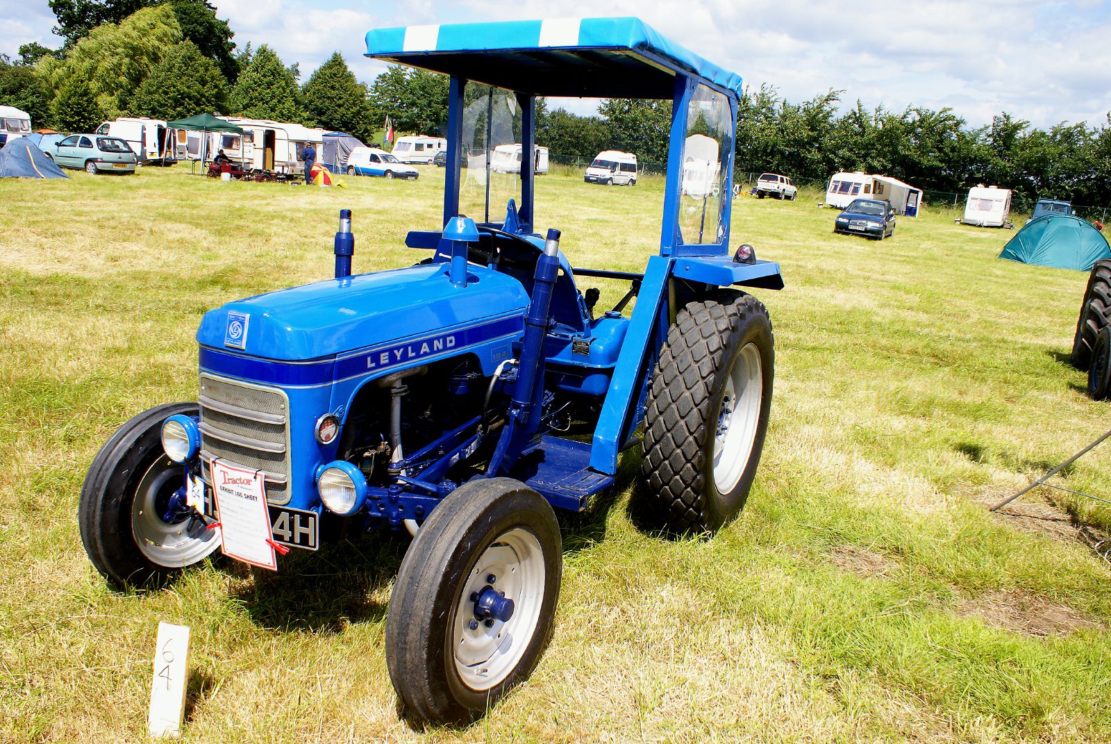 Description Leyland 154 tractor.jpg
