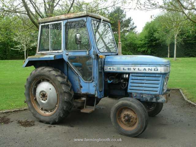 Leyland 245 2WD Tractor