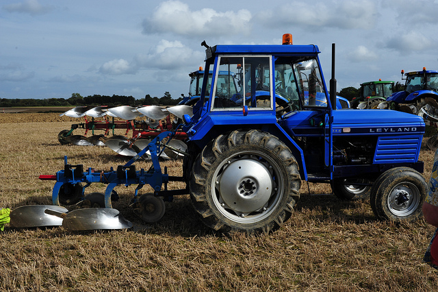 Leyland 344 tractor at Westons Farm Ploughing Match | Flickr - Photo ...