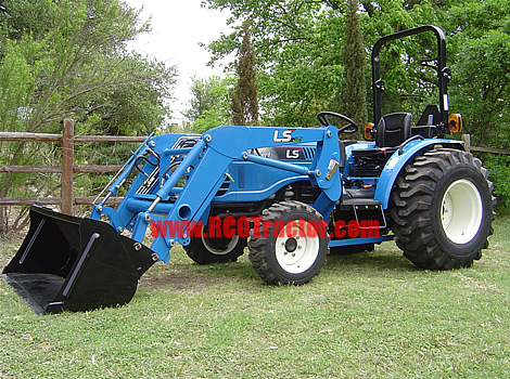 LS R3039 by RCO Tractor