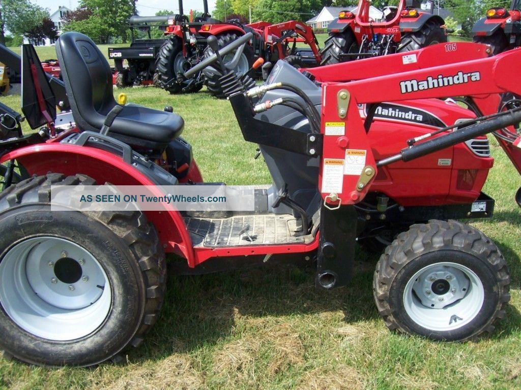 2011 Mahindra 2516 4x4 Tractor Tractors photo 3