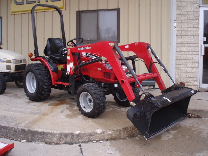 2012 Mahindra 2516 HST Tractors for Sale | Fastline