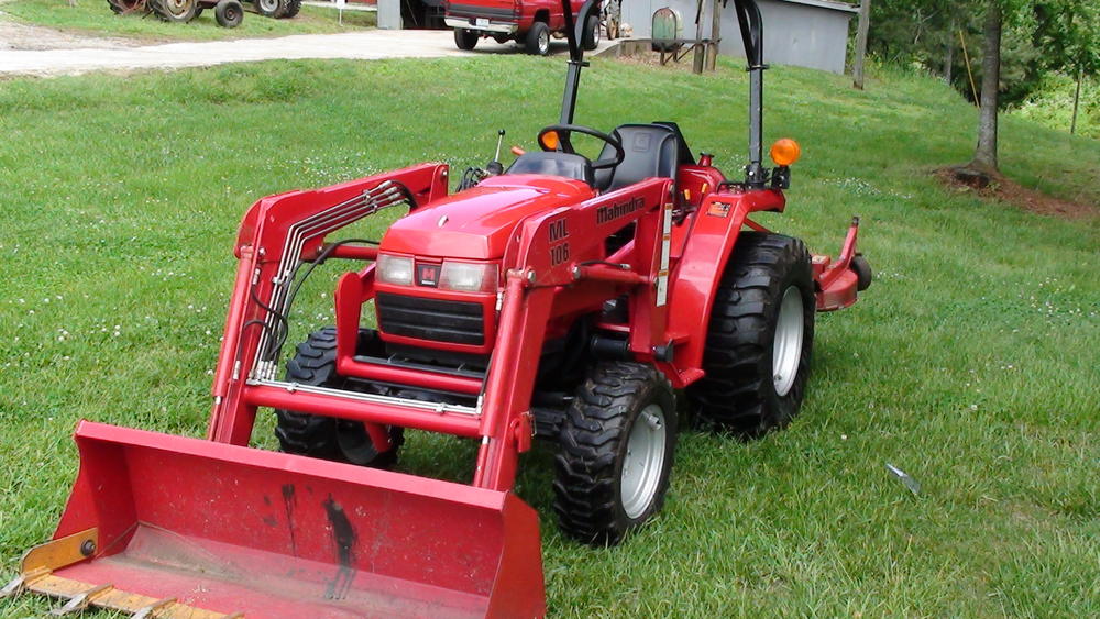 Mahindra 2615 hst 4wd tractor with loader -FOR SALE - Georgia Outdoor ...