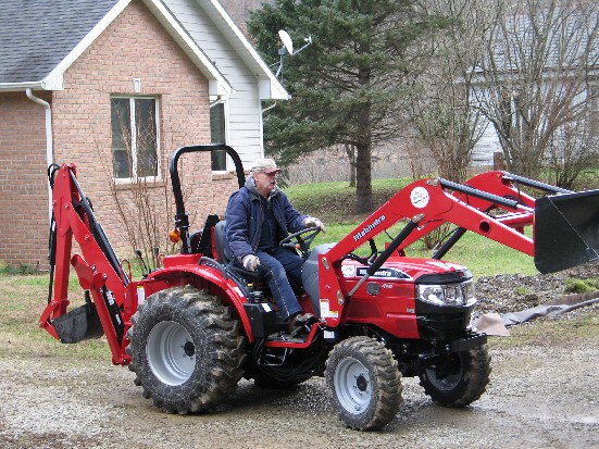Mahindra 3016 Shuttle Review by Ralph Stilwell - TractorByNet.com