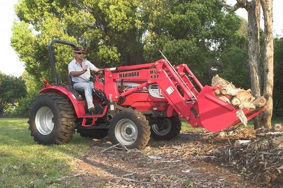 MAHINDRA 3316 HST Tractors Specification