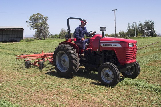 MAHINDRA 3525 2WD ROPS Tractors Specification