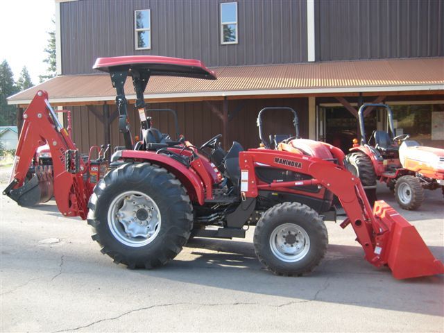 Mahindra 3540 4WD Power Shuttle Shift with Backhoe and FEL