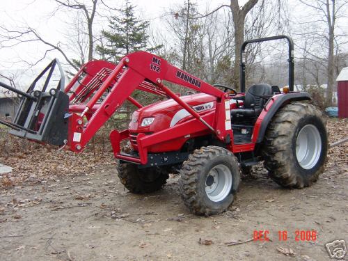 Like new 2005 mahindra 4X4 4110 loader tractor,, 96 hrs