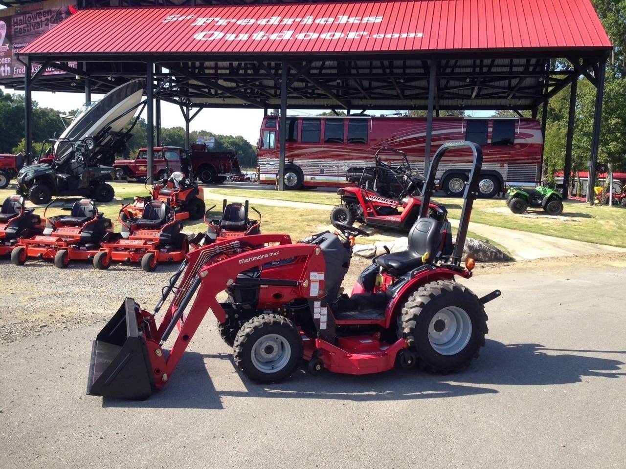 Mahindra Max 26 Shuttle (25.6hp) Loader Belly Mower, Decatur AL ...