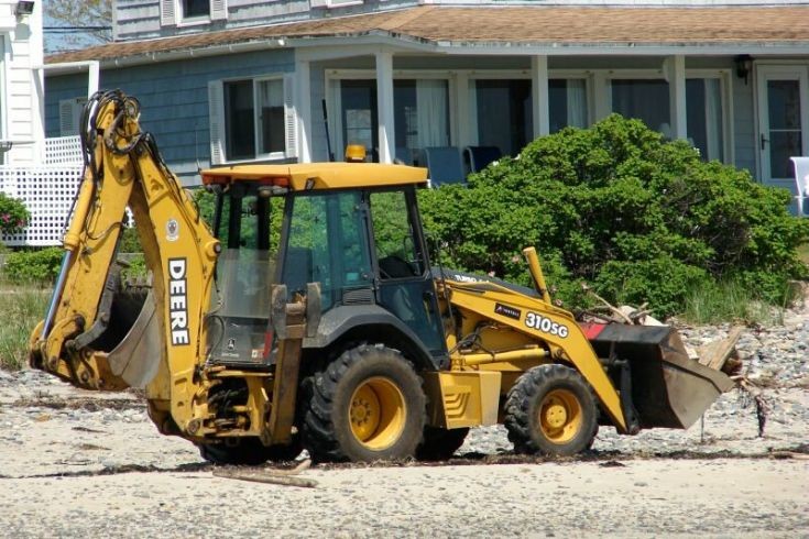 Construction, Excavation and Demolition Machines - - John Deere 310SG