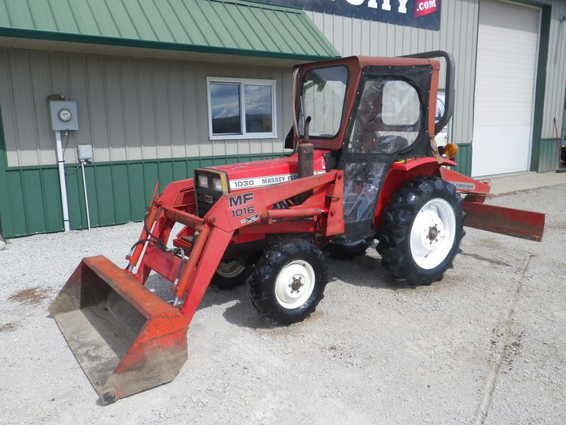 Details about Massey Ferguson 1030 Compact Utility Tractor 4X4 Mower ...