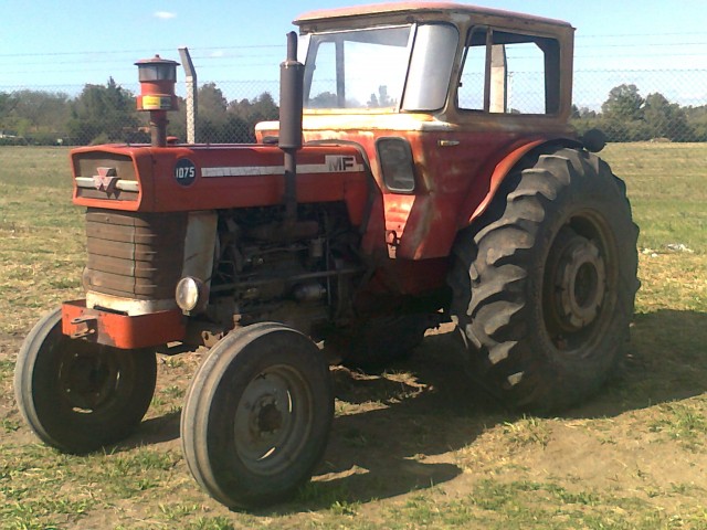 Tractor Massey Ferguson 1075 - ElCampoVende.com.ar