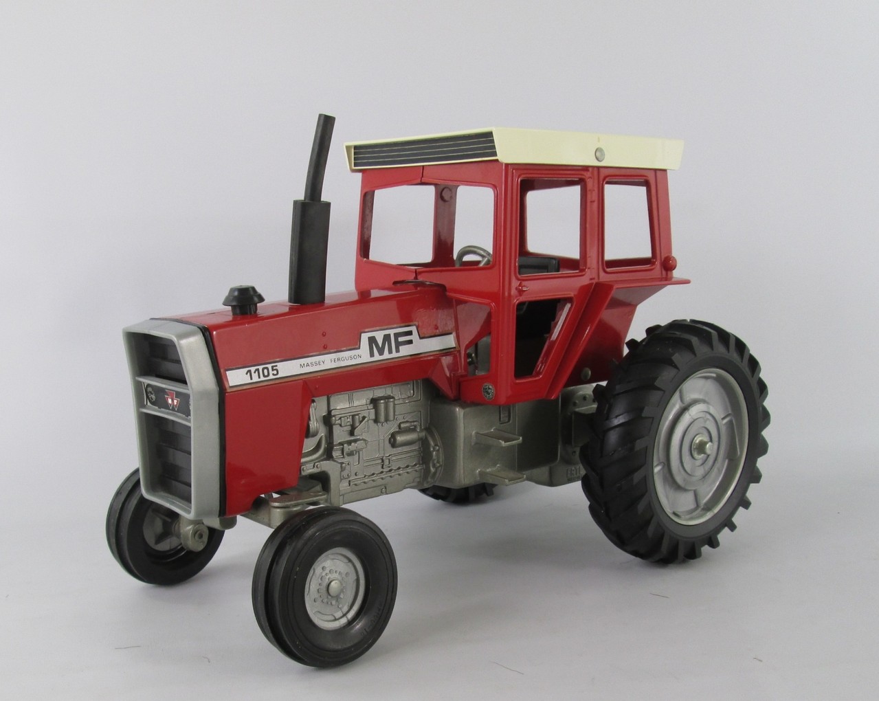 massey ferguson 1105 tractor ertl 1975 ertl stk 161 massey ferguson ...