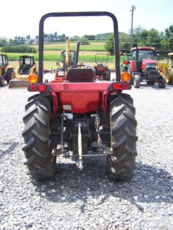 Very Nice 1991 Massey Ferguson 1140 compact tractor. This tractor has ...