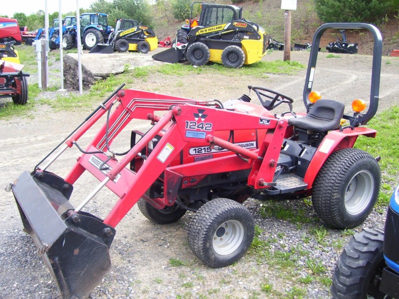 2001 MASSEY-FERGUSON 1215 26765 - Tractors - Farm Equipment