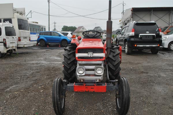 Massey Ferguson MF-125 Tractors Image 5
