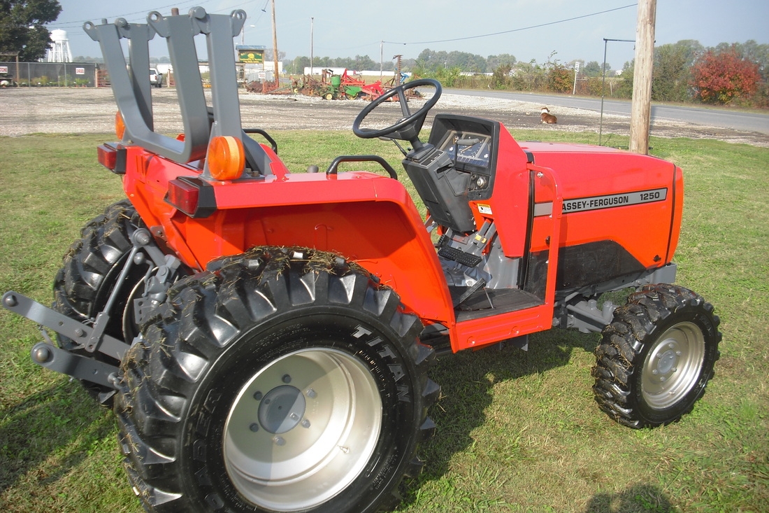 1250 Massey Ferguson - Young Parts and Equipment