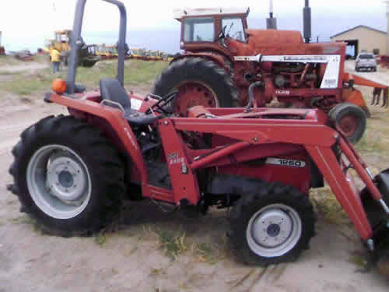 Massey-Ferguson 1250 Dismantled Tractors for Sale | Fastline