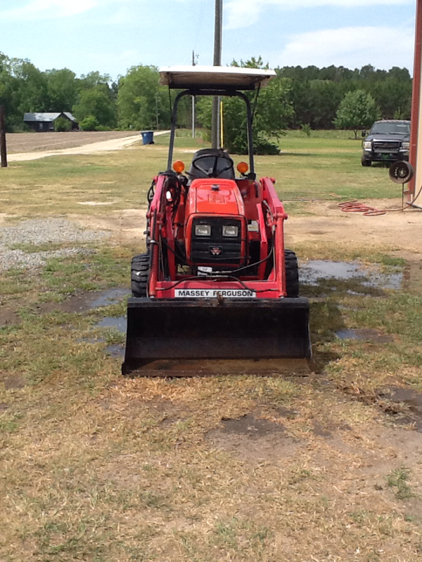 Massey Ferguson 1428 Tractor - Giraldo Equipment Company - Alma, GA