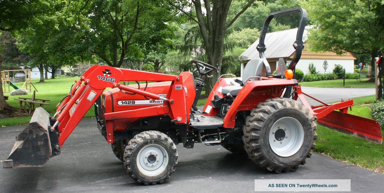 Massey Ferguson Tractor Mf 1429 & Attachments Mower 4wd Diesel 448 ...