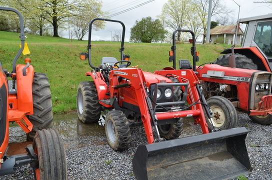 2010 Massey - Ferguson 1529 Tractors - Compact (1-40hp.) - John Deere ...