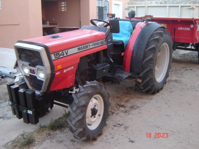 Tractores agrícolas Massey Ferguson 154 Valencia | Agronetsl.com