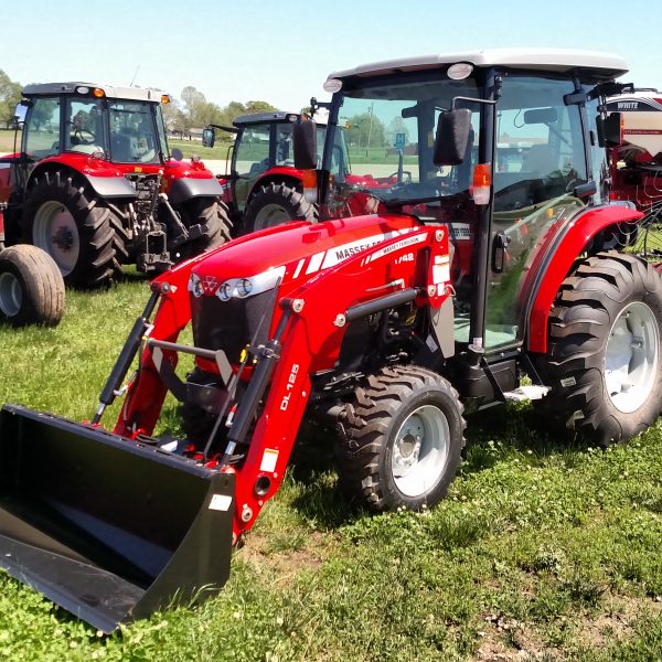 ... Inventory / Tractors / NEW Massey Ferguson 1742 Cab with DL125 Loader