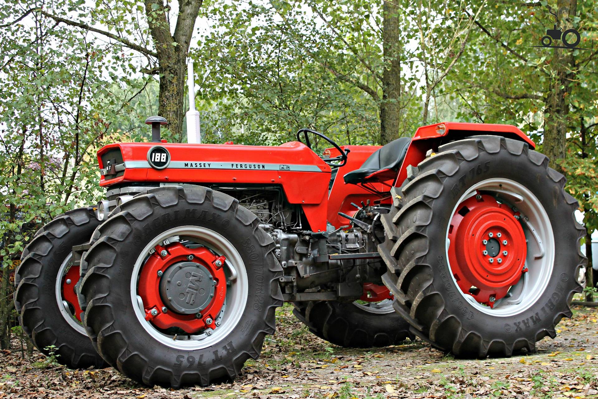 Pics Photos - Tractor Massey Ferguson Mf 188