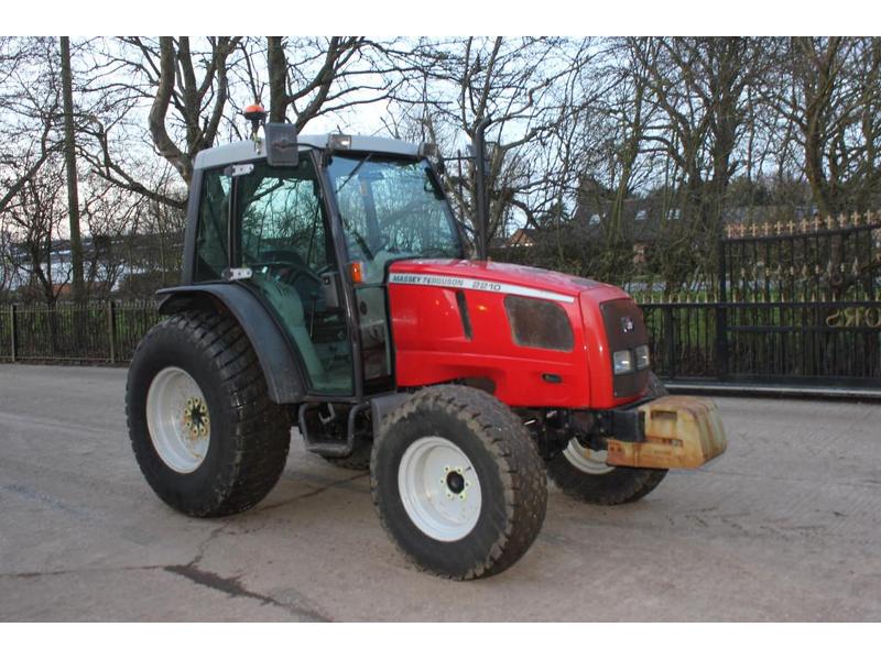 MASSEY FERGUSON 2210 Tractors in York | Auto Trader Farm