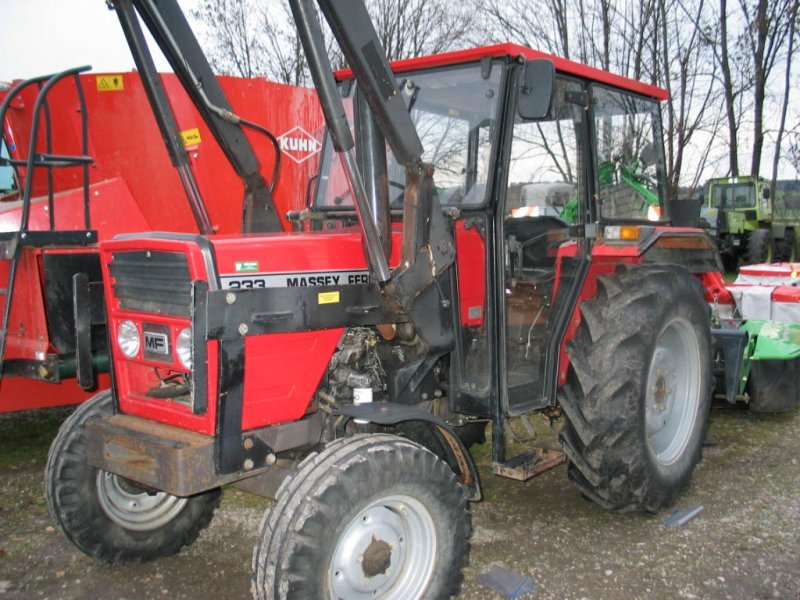 Massey Ferguson MF 233 Traktor - technikboerse.com