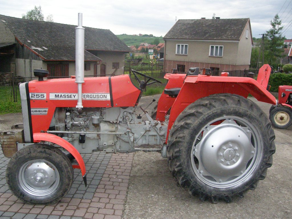 ... .com/view/gebrauchtmaschine/traktor/910483/massey-ferguson-255.html