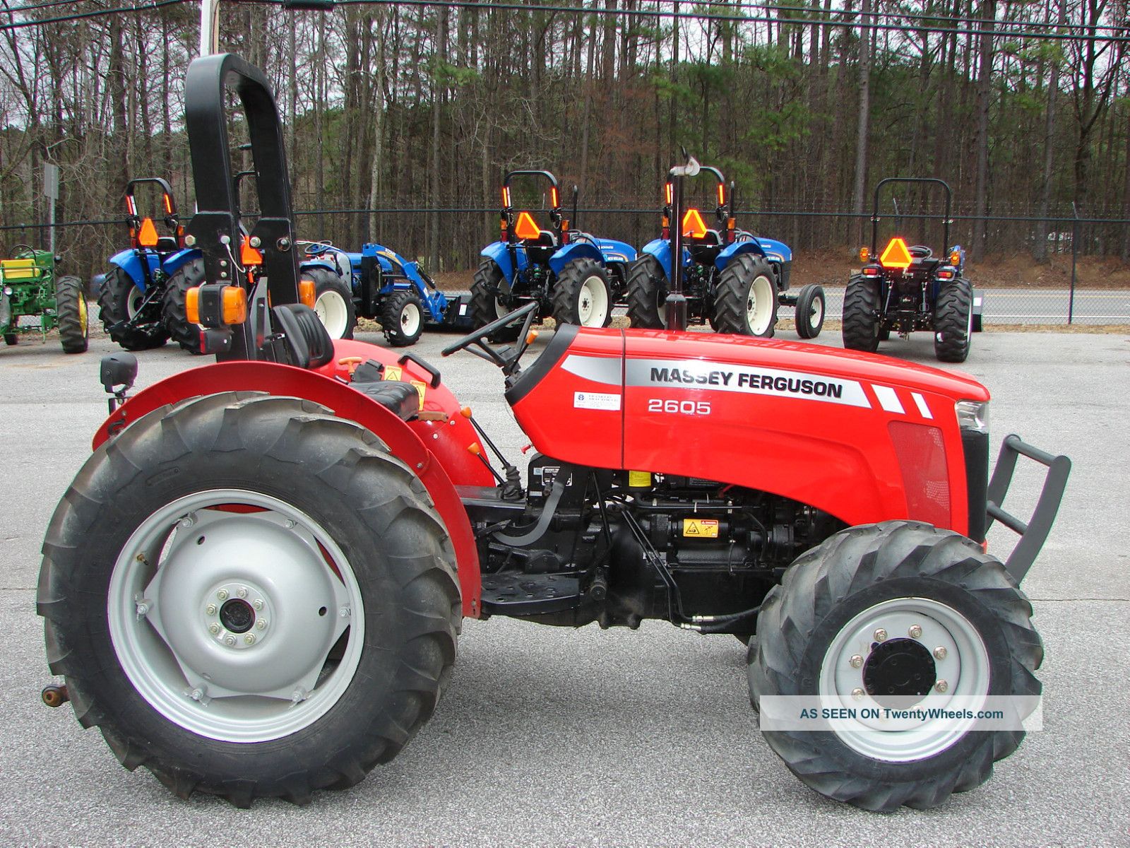 2011 Massey Ferguson 2605 4wd Tractor Tractors photo 3