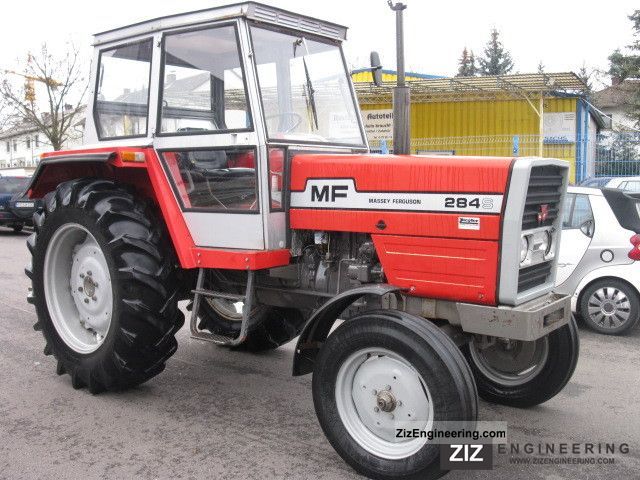1981 Massey Ferguson 284 S Agricultural vehicle Tractor photo 1