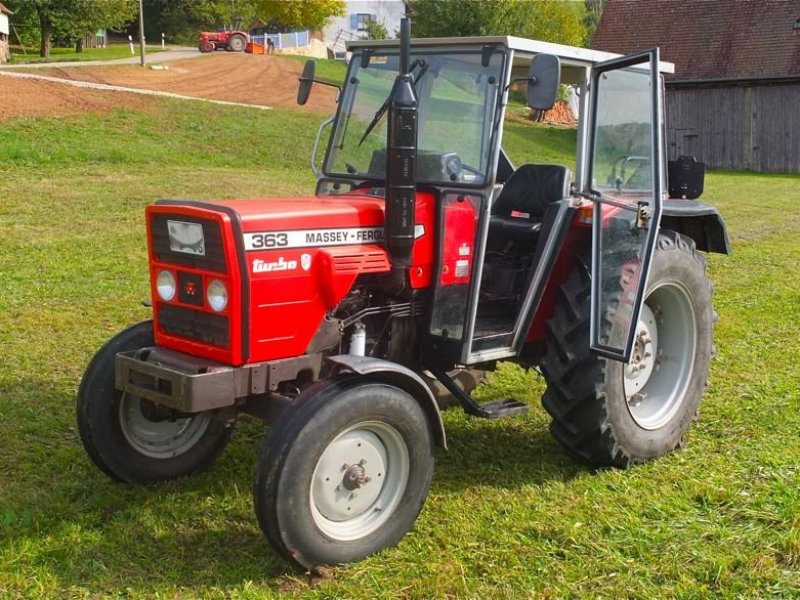 Massey Ferguson MF 363 Traktor - technikboerse.com