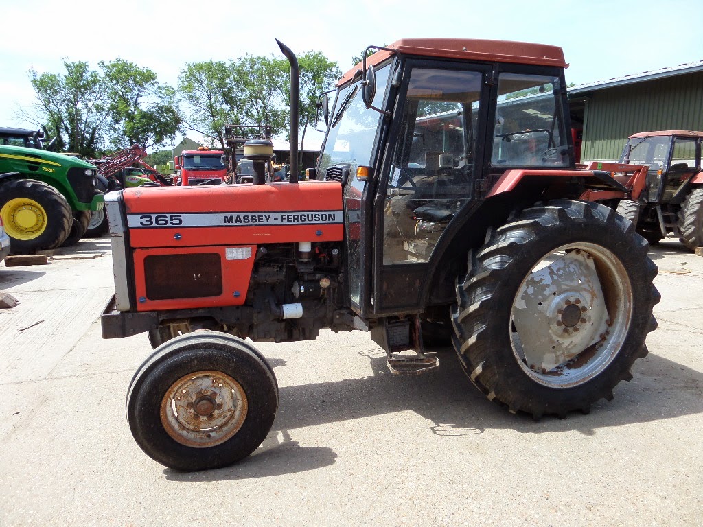 Used Tractors, Machinery and Plant: MASSEY FERGUSON 365 2WD TRACTOR