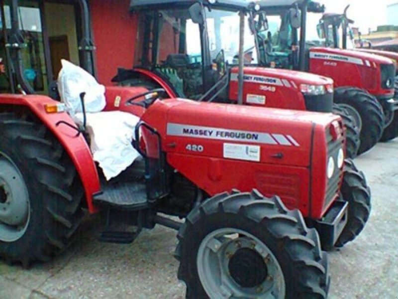 Massey Ferguson MASSSEY FERGUSON 420 Tractor, 82018 San Giorgio del ...