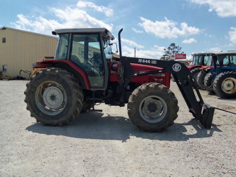 1998 Massey Ferguson 4263 tractor, 4WD, 90 hp, enclosed cab with a/c ...