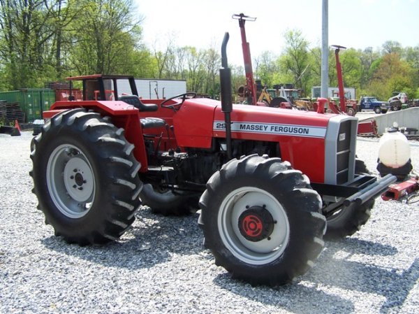 431: Massey Ferguson 294 Diesel Farm Tractor : Lot 431