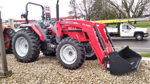 Massey Ferguson 4609; The all new 4600 series; New condition; MFWD ...