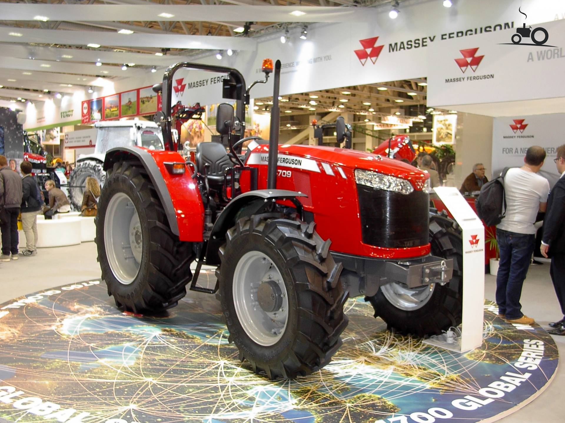 Massey Ferguson 4709 | Picture made by collin ihfan