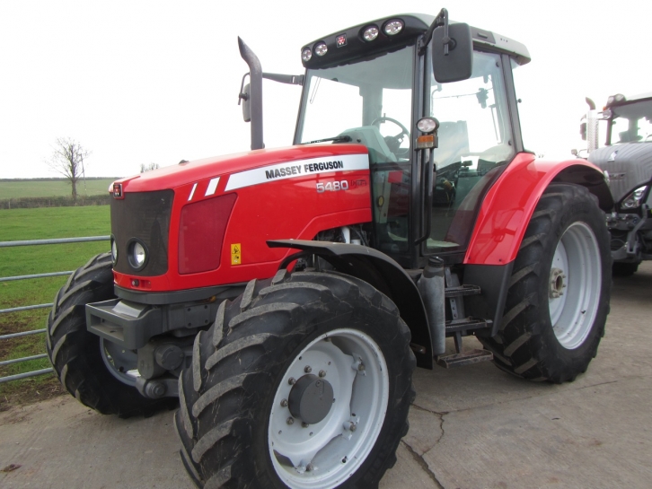 Massey Ferguson 5480, 05/2009, 4,350 hrs | Parris Tractors Ltd