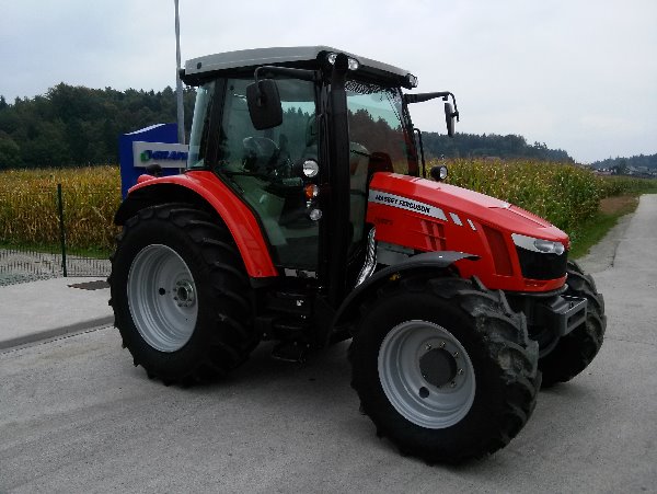 Massey Ferguson 5609, 2015, Tractors